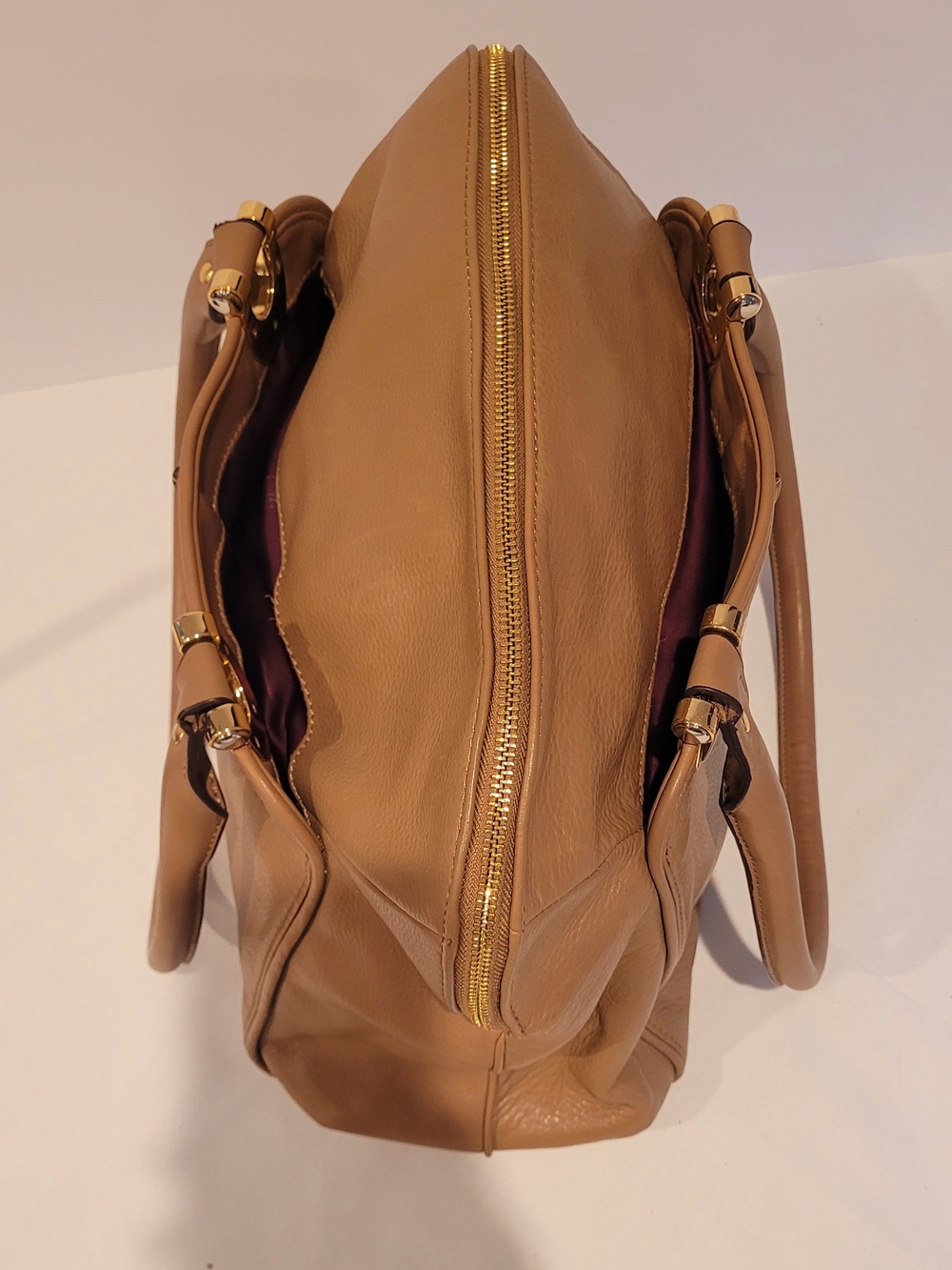 B. Makowsky Tan Leather Shoulder Bag with Gold Hardware - Picture 9 of 13